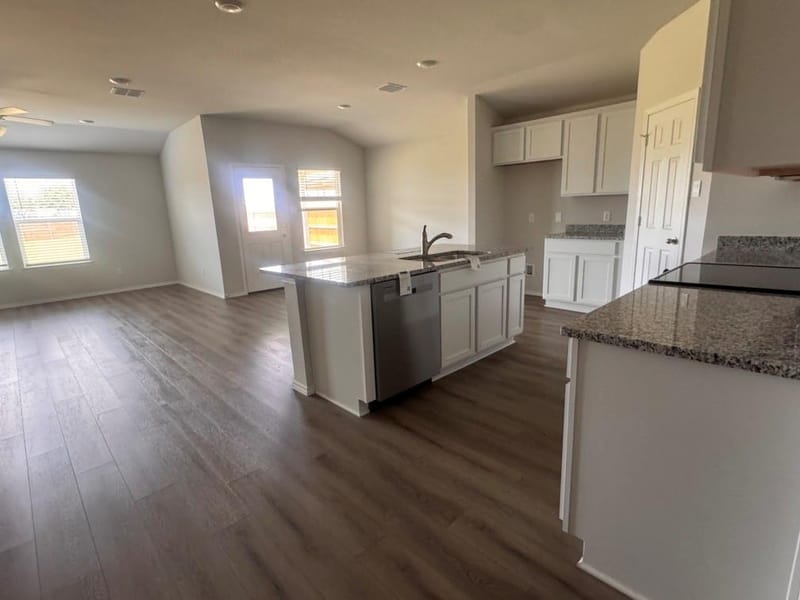 12536 Tarres Court, Waco TX 76655 - Photo 6