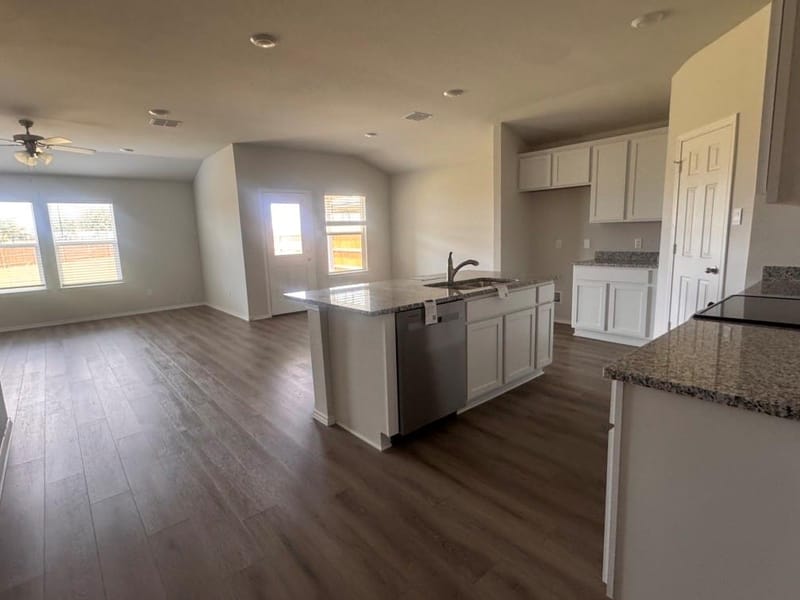 12536 Tarres Court, Waco TX 76655 - Photo 4