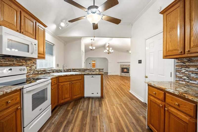 1202 Henard Lane, Granbury TX 76048 - Photo 12