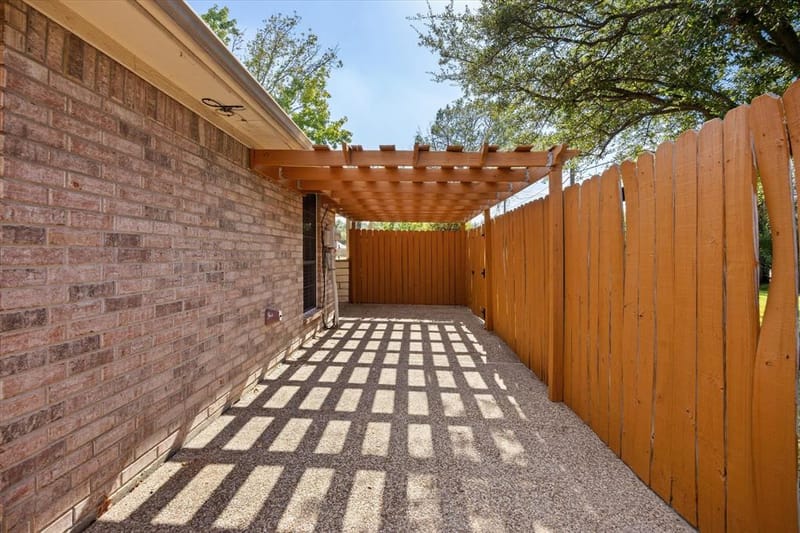 1202 Henard Lane, Granbury TX 76048 - Photo 32