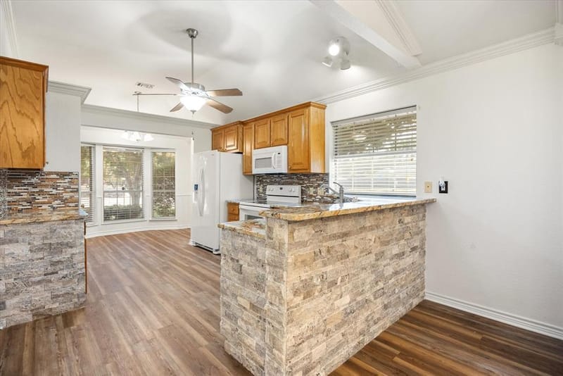 1202 Henard Lane, Granbury TX 76048 - Photo 10