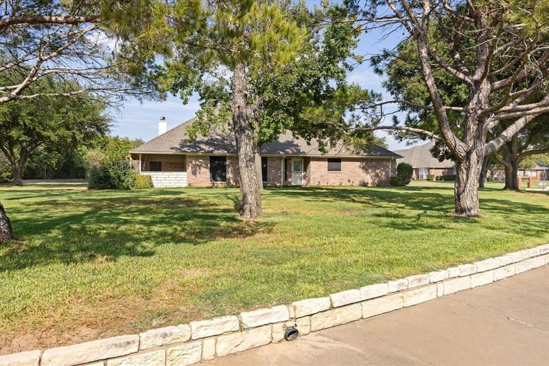 1202 Henard Lane, Granbury TX 76048 - Photo 37