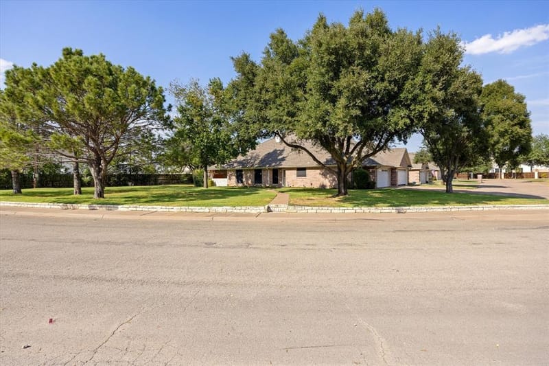 1202 Henard Lane, Granbury TX 76048 - Photo 39