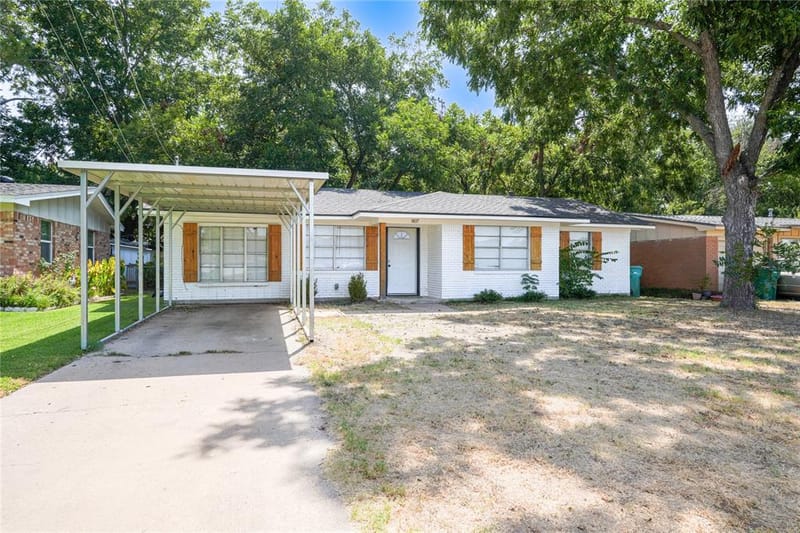 807 N Lacy Drive, Lacy Lakeview TX 76705 - Photo 3