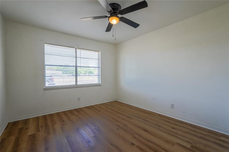 807 N Lacy Drive, Lacy Lakeview TX 76705 - Photo 18