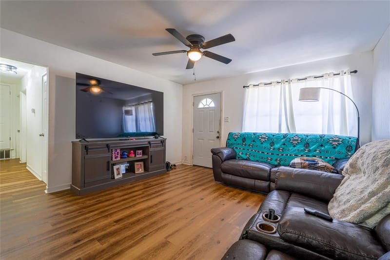 807 N Lacy Drive, Lacy Lakeview TX 76705 - Photo 4