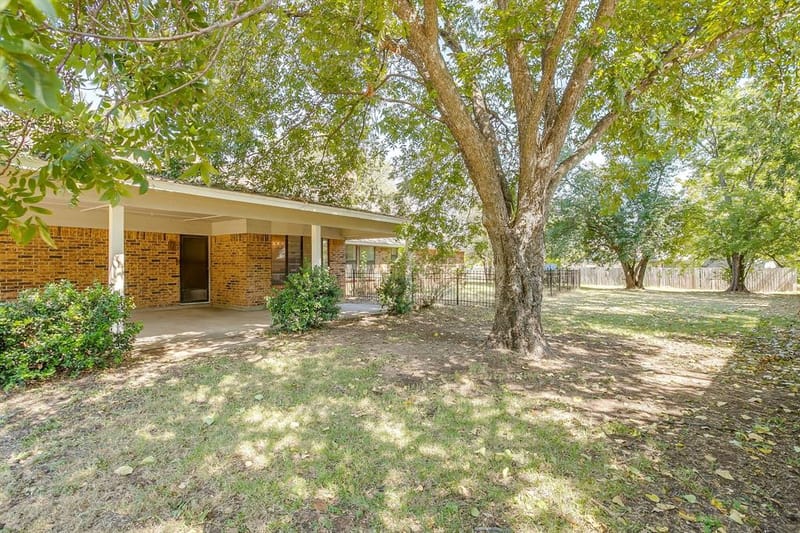 400 Mountain Valley Boulevard, Joshua TX 76058 - Photo 33