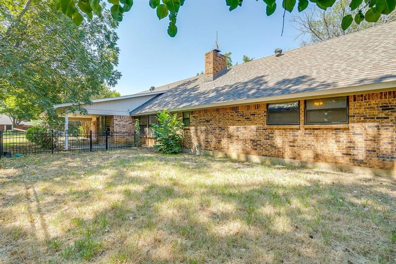 400 Mountain Valley Boulevard, Joshua TX 76058 - Photo 35
