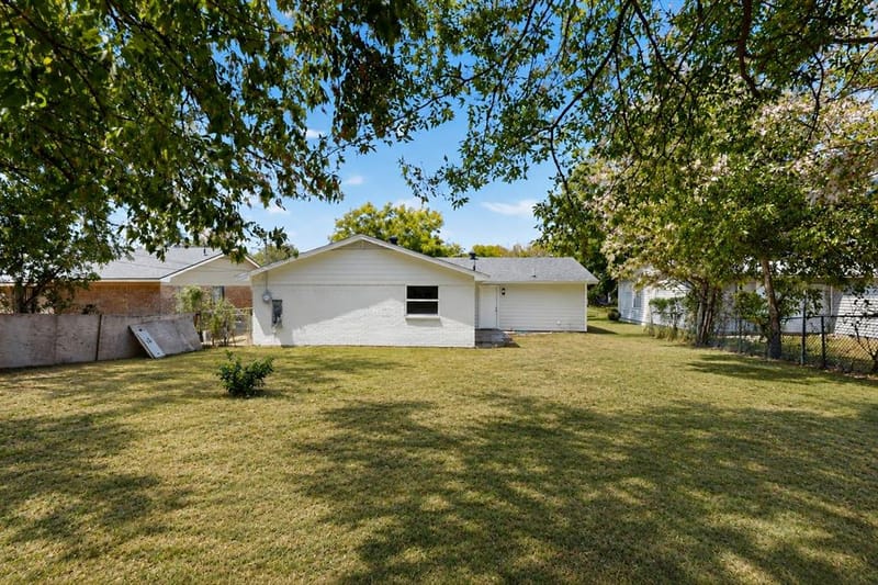 4841 Eastover Avenue, Fort Worth TX 76119 - Photo 32