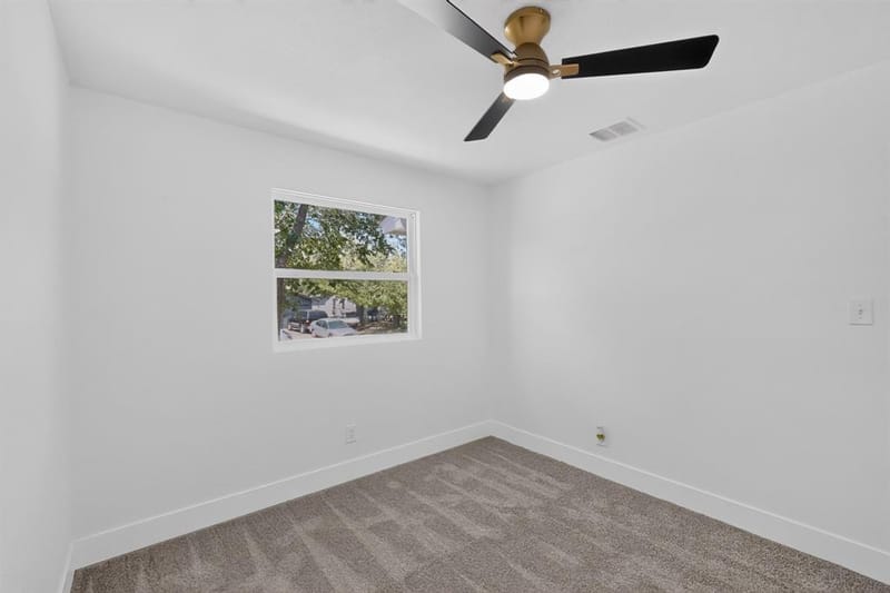 4841 Eastover Avenue, Fort Worth TX 76119 - Photo 28