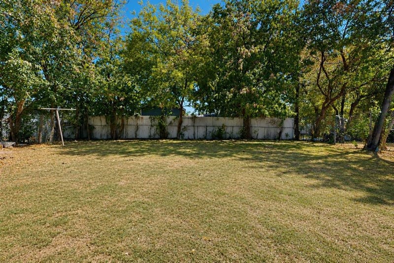 4841 Eastover Avenue, Fort Worth TX 76119 - Photo 33