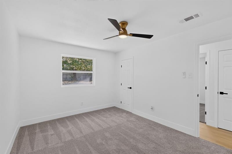 4841 Eastover Avenue, Fort Worth TX 76119 - Photo 18