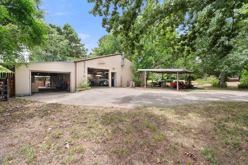 623 N Bowen Road, Arlington TX 76012 - Photo 32