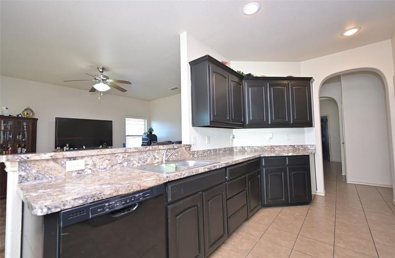 3000 Mitchell Court, Arlington TX 76010 - Photo 6