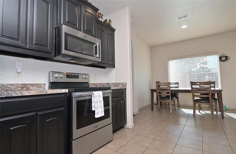 3000 Mitchell Court, Arlington TX 76010 - Photo 7