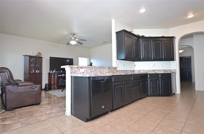 3000 Mitchell Court, Arlington TX 76010 - Photo 9