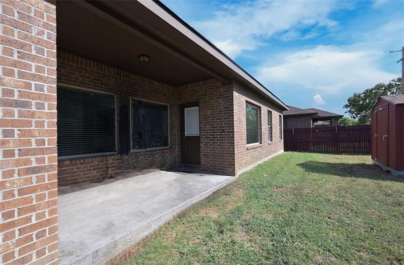 3000 Mitchell Court, Arlington TX 76010 - Photo 33
