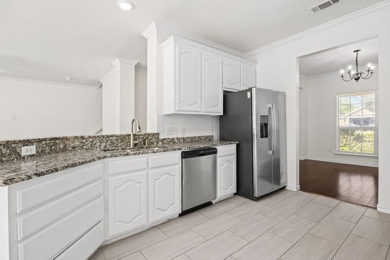 15701 Wyoming Drive, Frisco TX 75035 - Photo 10