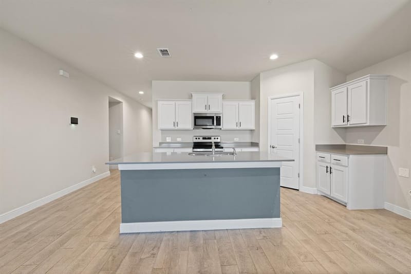 616 Breckenridge Park Drive, Alvarado TX 76009 - Photo 13