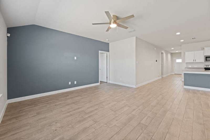 616 Breckenridge Park Drive, Alvarado TX 76009 - Photo 18