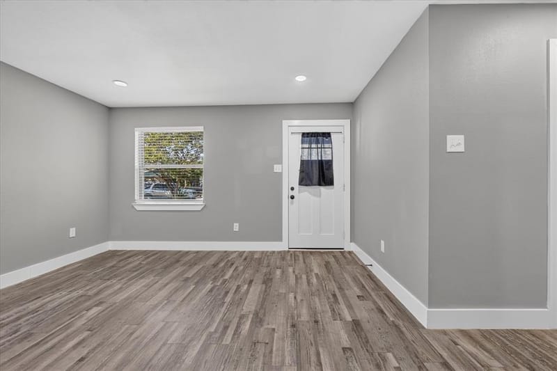 2802 El Capitan Drive, Dallas TX 75228 - Photo 9