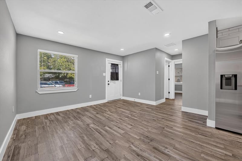 2802 El Capitan Drive, Dallas TX 75228 - Photo 10