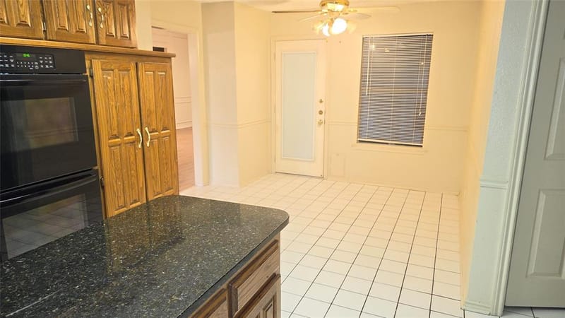 4401 Waycross Drive, Arlington TX 76016 - Photo 13
