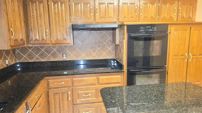 4401 Waycross Drive, Arlington TX 76016 - Photo 12
