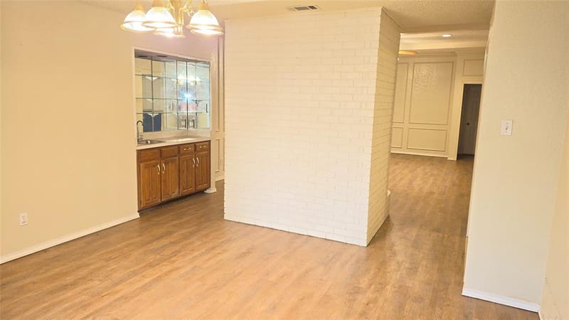 4401 Waycross Drive, Arlington TX 76016 - Photo 10
