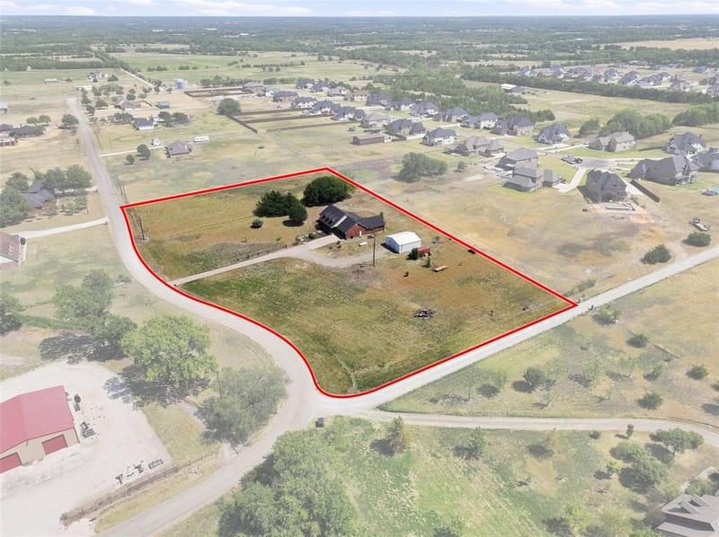 445 County Road 4444, Trenton TX 75490 - Photo 2