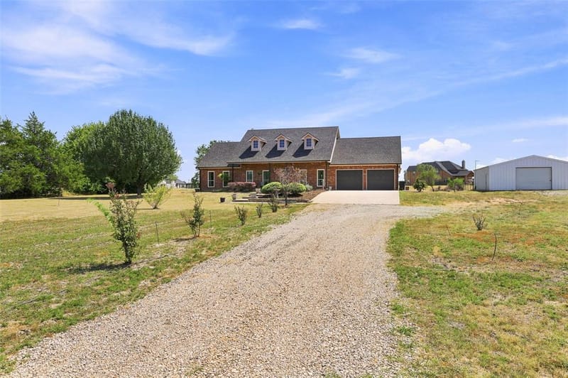 445 County Road 4444, Trenton TX 75490 - Photo 8