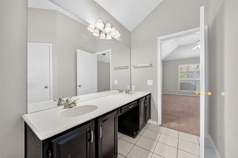 306 Branch Bend, Euless TX 76039 - Photo 9