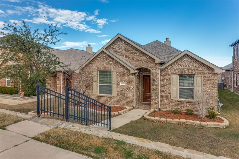 5856 Bindweed Street, Fort Worth TX 76123 - Photo 2