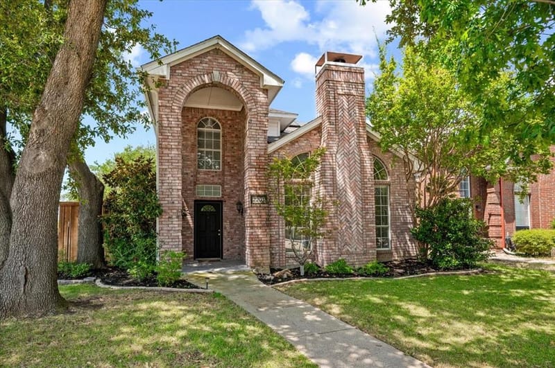 2203 Meadowstone Drive, Carrollton TX 75006