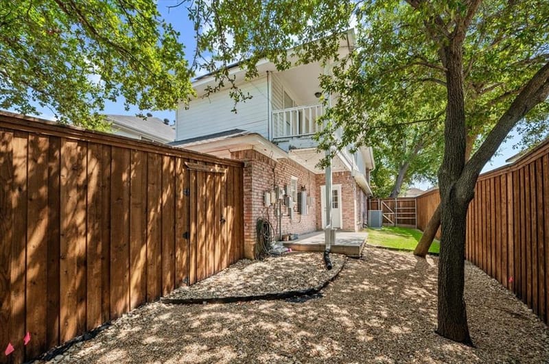 2203 Meadowstone Drive, Carrollton TX 75006 - Photo 35