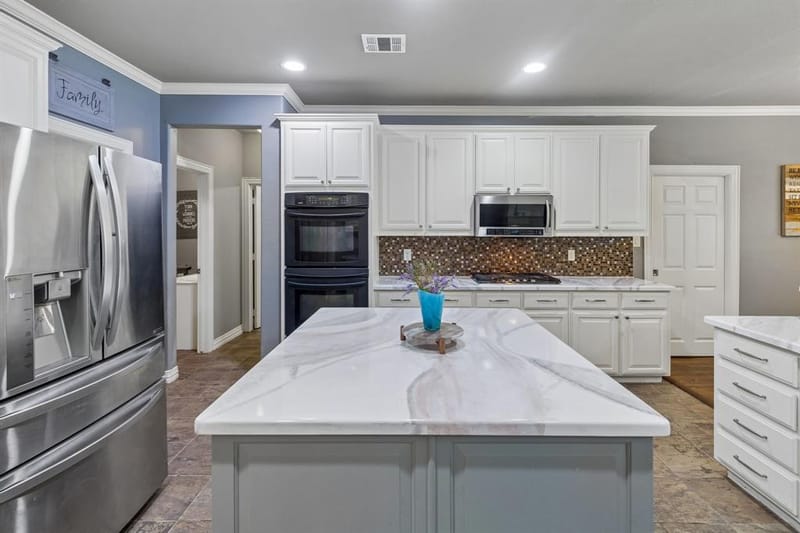 6328 Creek Bluff Court, Sachse TX 75048 - Photo 11