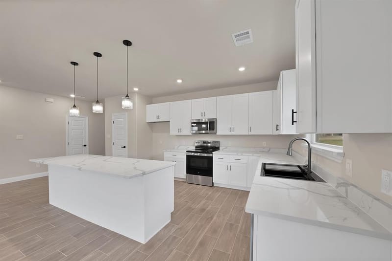 2210 San Saba Court, Granbury TX 76048 - Photo 9