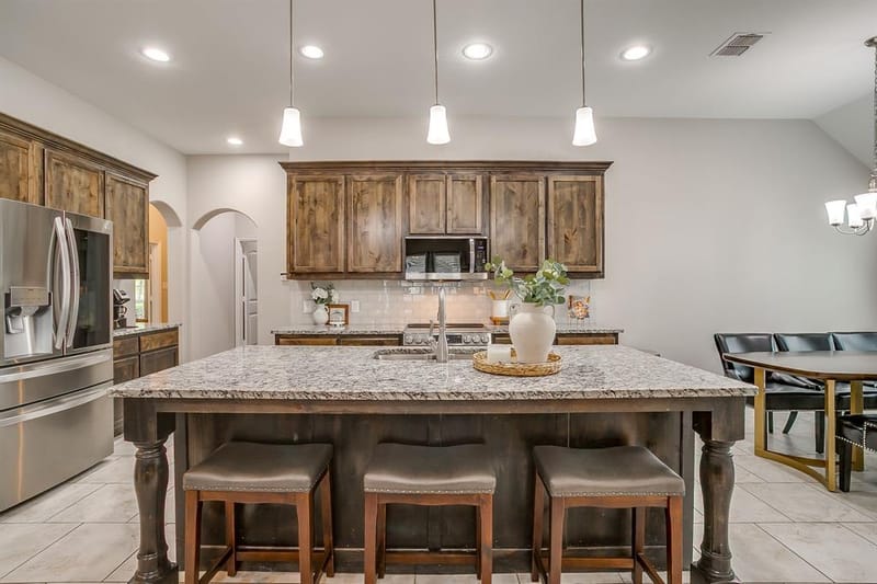2721 Buffalo Run, Burleson TX 76028 - Photo 12