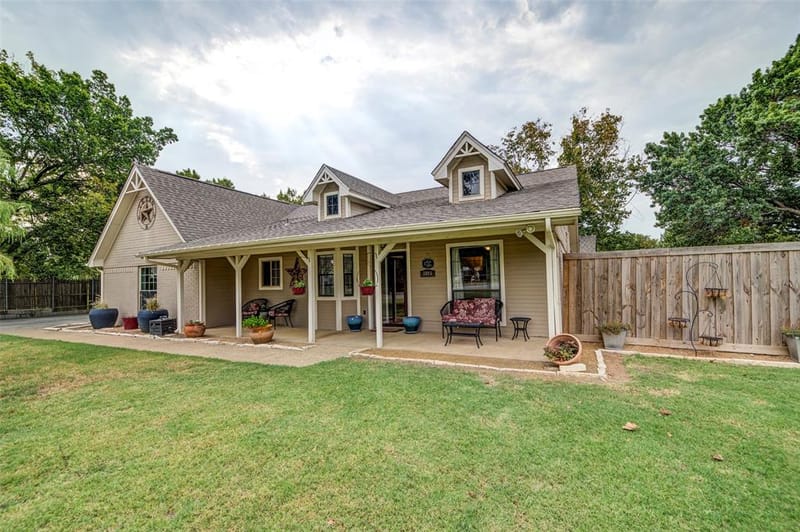 3805 Berry Hill Court, Double Oak TX 75028 - Photo 2