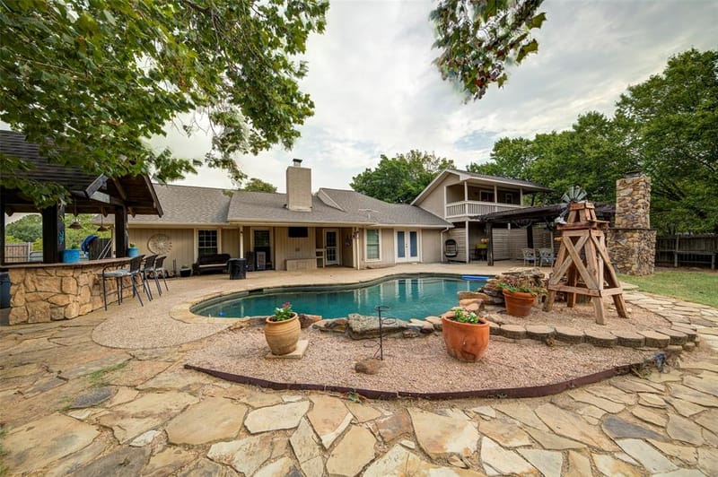 3805 Berry Hill Court, Double Oak TX 75028 - Photo 6