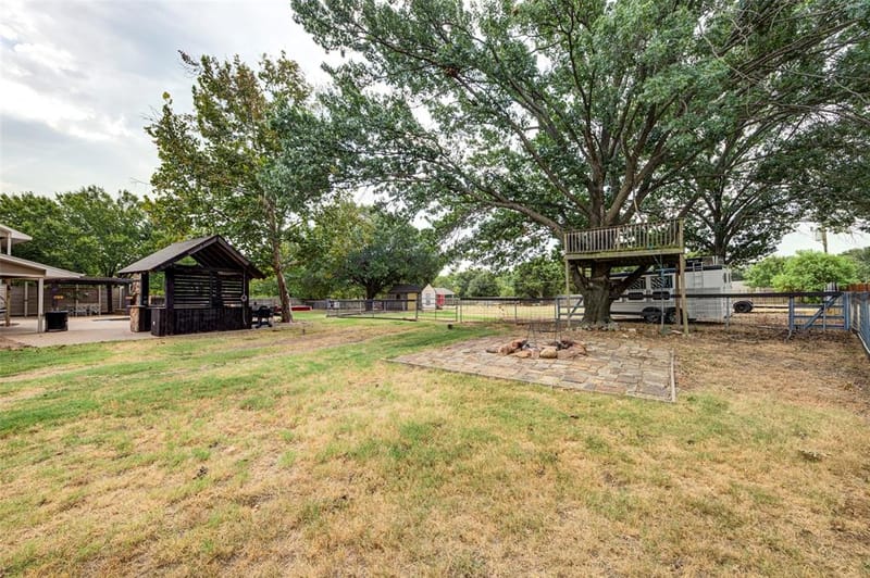 3805 Berry Hill Court, Double Oak TX 75028 - Photo 17