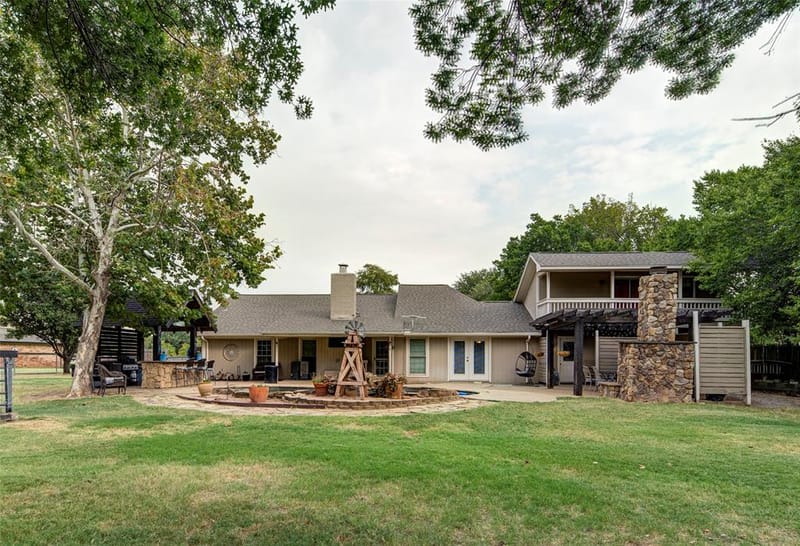 3805 Berry Hill Court, Double Oak TX 75028 - Photo 7