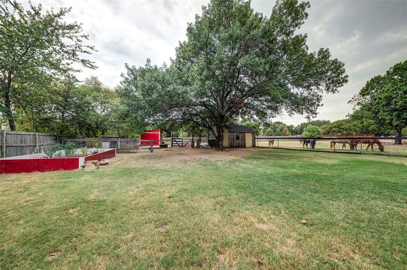 3805 Berry Hill Court, Double Oak TX 75028 - Photo 14