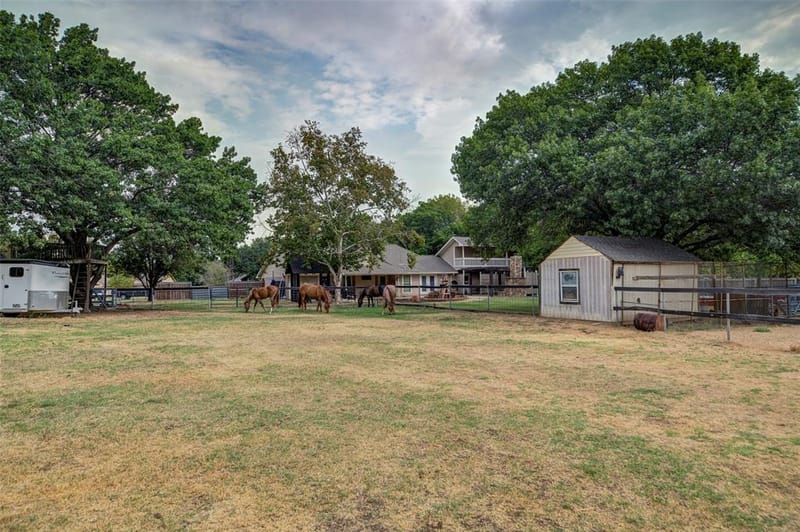 3805 Berry Hill Court, Double Oak TX 75028 - Photo 18
