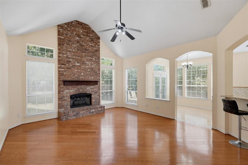 634 Oakbend Drive, Coppell TX 75019 - Photo 8
