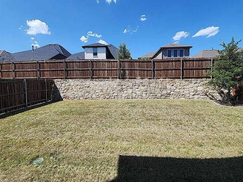 1149 Superbloom Avenue, Justin TX 76247 - Photo 31