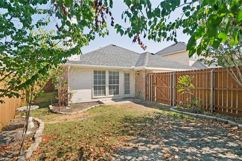513 Creek Court, Lewisville TX 75067 - Photo 12
