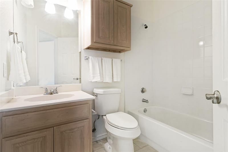 513 Creek Court, Lewisville TX 75067 - Photo 10