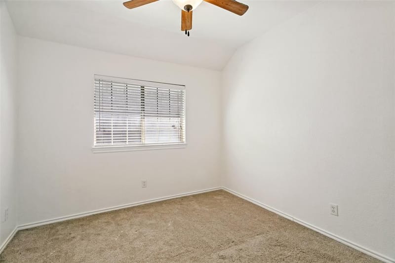 513 Creek Court, Lewisville TX 75067 - Photo 11