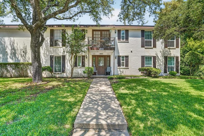 4000 Ridglea Country Club Drive # 102, Fort Worth TX 76126